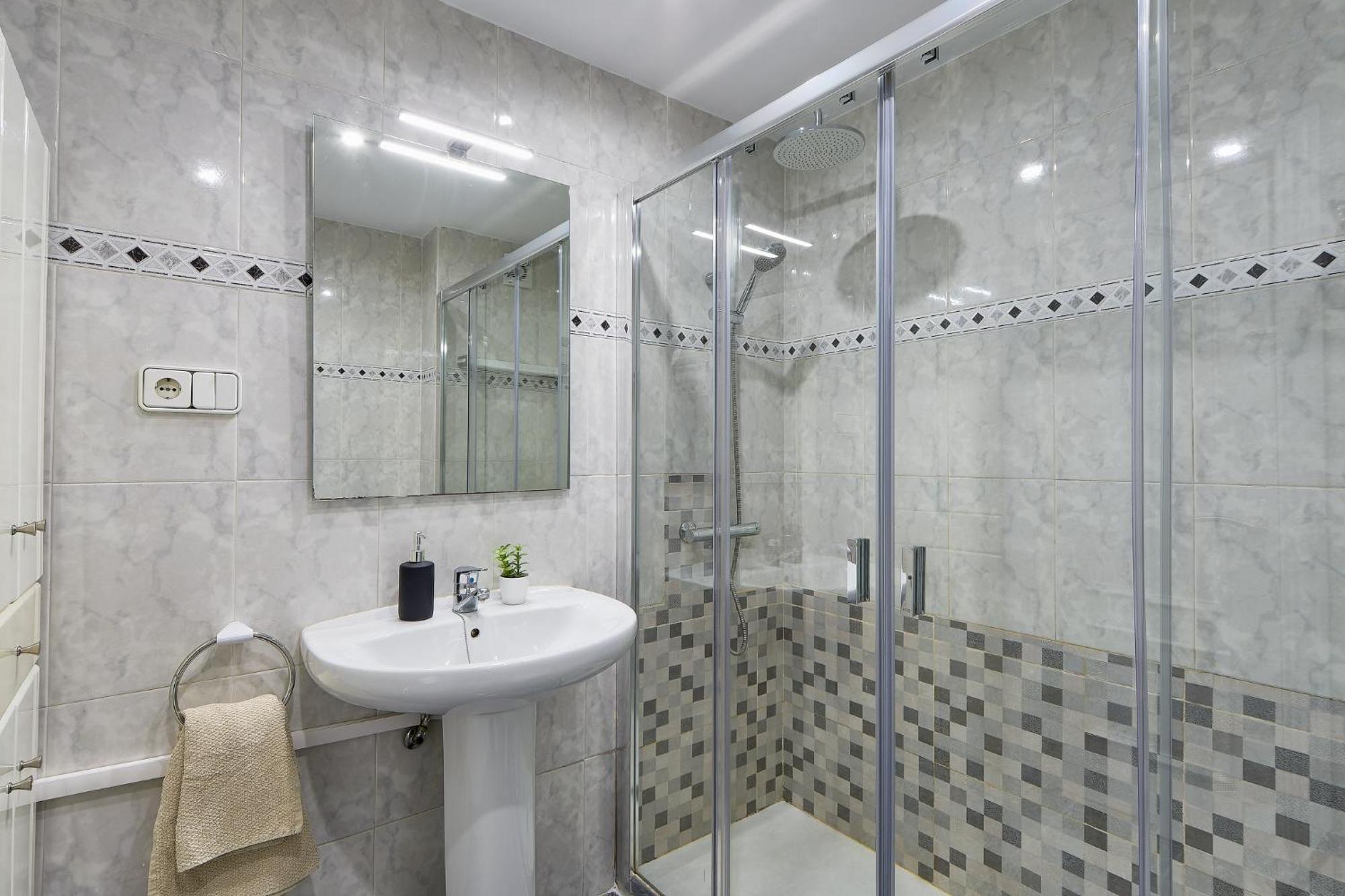 Luminoso Apartamento/ 5 Minutos De La Playa Málaga Eksteriør billede